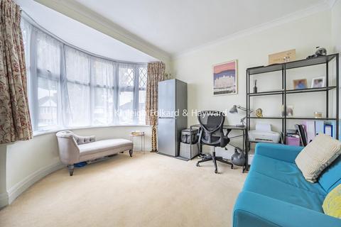 3 bedroom end of terrace house for sale, Hampden Way, London, N14