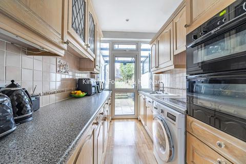 3 bedroom end of terrace house for sale, Hampden Way, London, N14