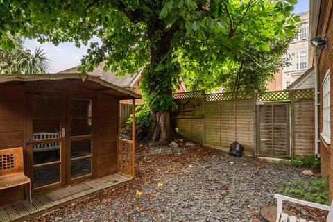 undefined, Cannon Hill, Southgate, London, N14