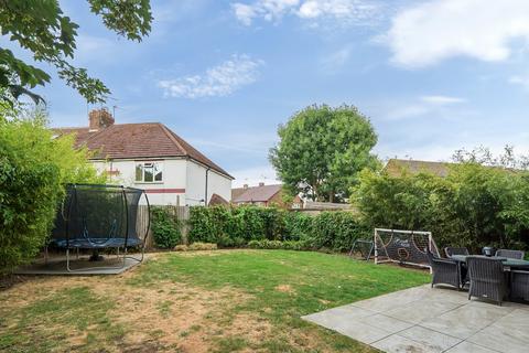 4 bedroom semi-detached house for sale, Victoria Road, Barnet, EN4