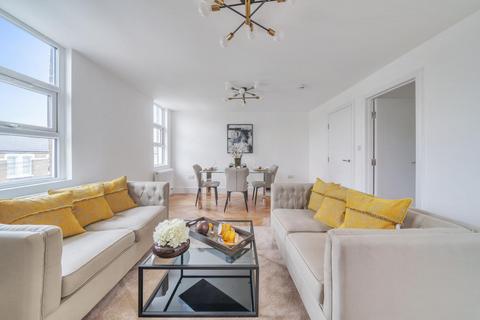 2 bedroom flat for sale, Hetley Road, Shepherds Bush, London, W12
