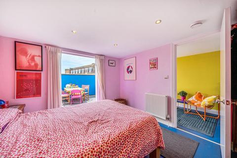2 bedroom flat for sale, Uxbridge Road, London, W12