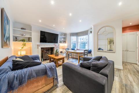 2 bedroom flat for sale, Minford Gardens, London, W14