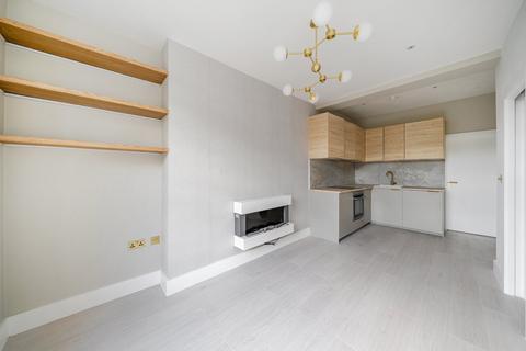 Hetley Road, London, W12