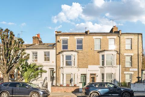 1 bedroom flat for sale, Tadmor Street, Shepherd's Bush, London, W12