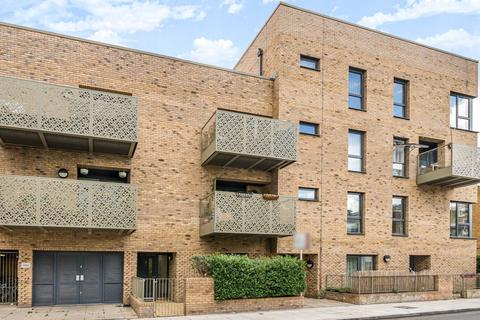 2 bedroom flat for sale, Elmington Road, Camberwell, London, SE5