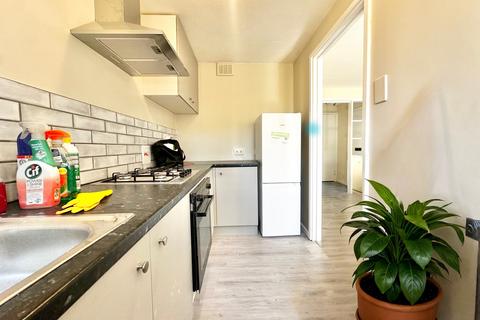 1 bedroom ground floor flat to rent, Park Hill Road, East Croydon