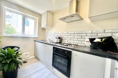 1 bedroom ground floor flat to rent, Park Hill Road, East Croydon
