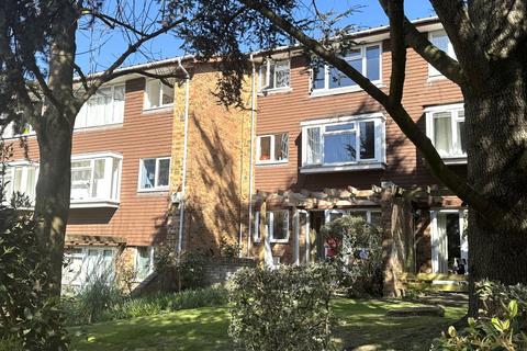 1 bedroom ground floor flat to rent, Park Hill Road, East Croydon