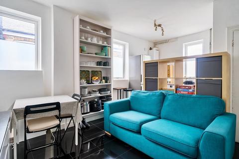 3 bedroom flat for sale, Kilmorie Road, Forest Hill, London, SE23