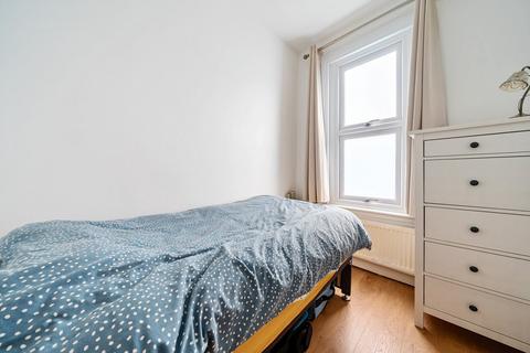 3 bedroom flat for sale, Kilmorie Road, Forest Hill, London, SE23