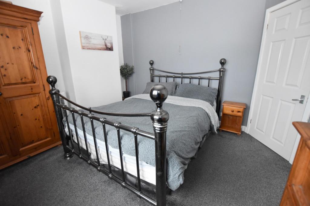 Bedroom 1a