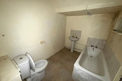 Basement Flat, 23 Belgrave Road, Margate, CT9 1XG