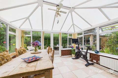 4 bedroom detached house for sale, Lynton Avenue, Stafford