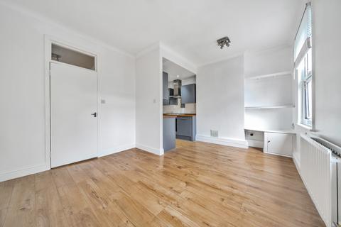 undefined, Cambria Road, London, SE5