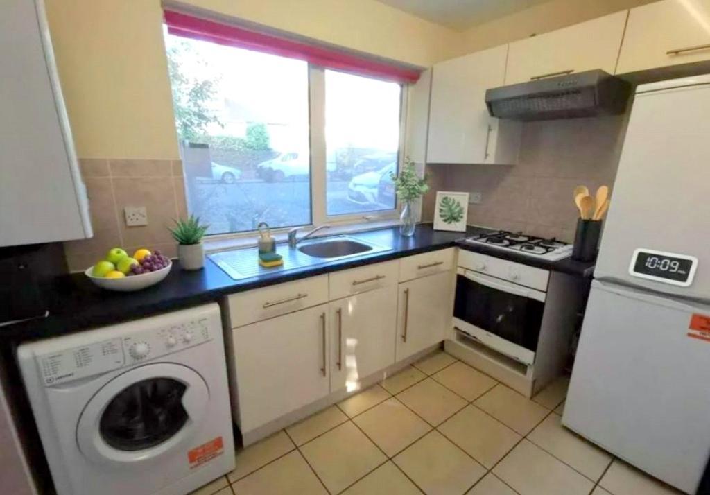 Temple-fortune-lane-hampstead-garden-suburb-nw11