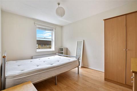 2 bedroom flat to rent, Weavers Way, London NW1