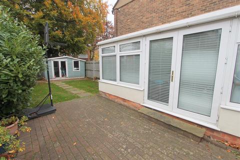 undefined, Manor Road, Wallington SM6