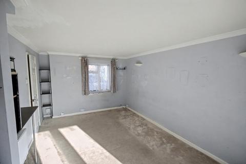 3 bedroom semi-detached house for sale, Wealden Close, Crowborough