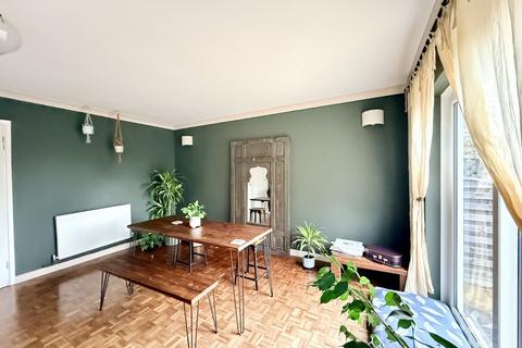 3 bedroom detached house for sale, Sunningdale, Hythe, Southampton