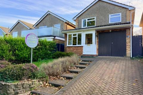 3 bedroom detached house for sale, Sunningdale, Hythe, Southampton