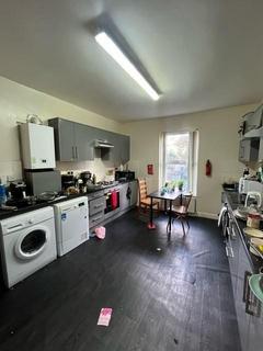 9 bedroom house to rent, Cardigan Road, Leeds