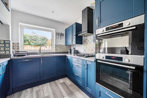 4 bedroom detached house for sale, Vincent Close, Fetcham, KT22