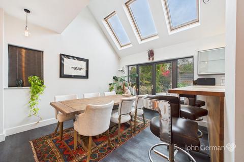 4 bedroom detached house for sale, Quarndon Heights, Allestree