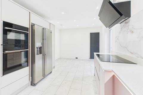 3 bedroom semi-detached house to rent, Blandford Road, Plymouth PL3
