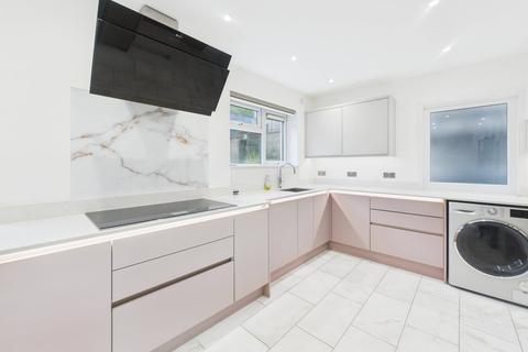 3 bedroom semi-detached house to rent, Blandford Road, Plymouth PL3