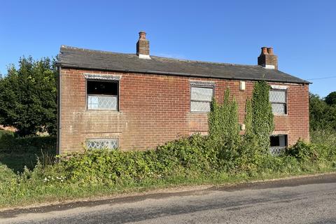 Land for sale, 199 Eaugate Road, Moulton Eaugate, PE12 0XJ