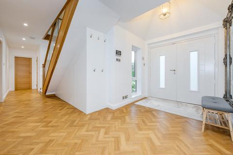 undefined, Purley CR8