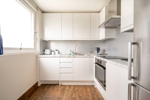1 bedroom flat to rent, The Water Gardens, Hyde Park Estate, London, W2