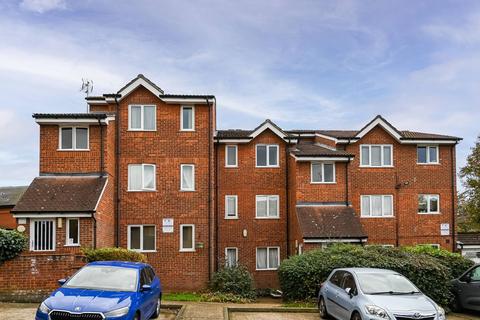 1 bedroom flat for sale, Green Pond Close, Walthamstow, London, E17