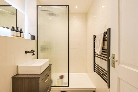 undefined, Green Pond Close, Walthamstow, London, E17