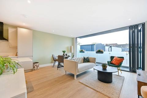 1 bedroom flat for sale, Foundry House, London SW19