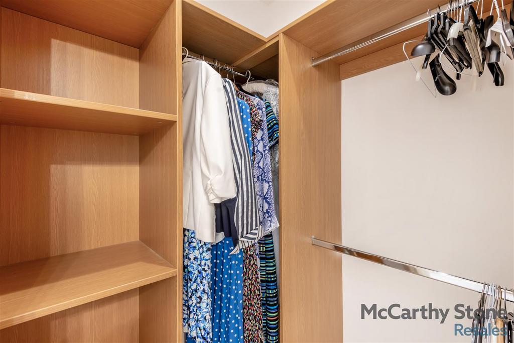 8667784-interior12.jpg