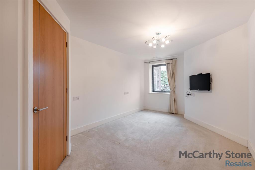 8667784-interior13.jpg