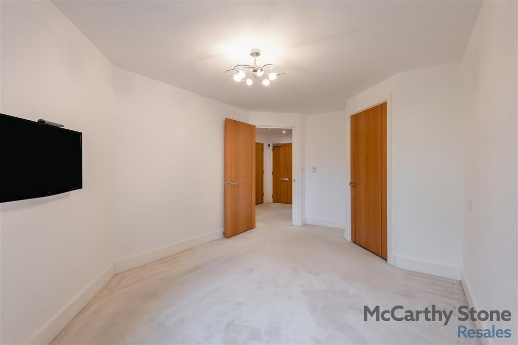 8667784-interior14.jpg