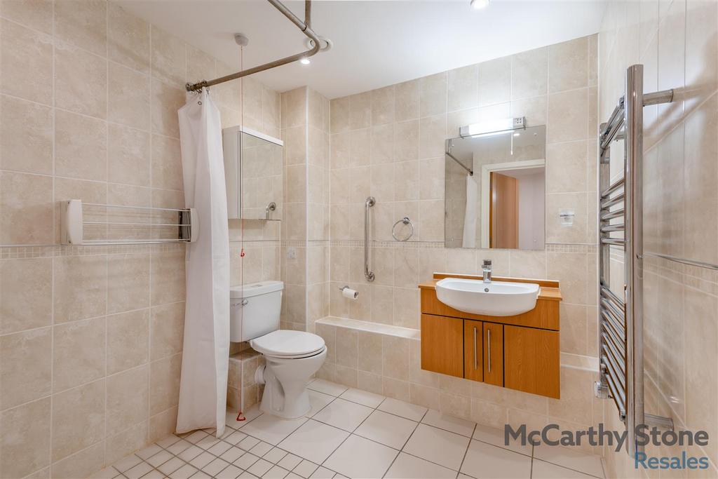 8667784-interior11.jpg