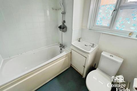 undefined, Southbury Avenue, Enfield, EN1