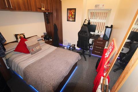 10 bedroom house to rent, Kirkstall Lane, Leeds LS6