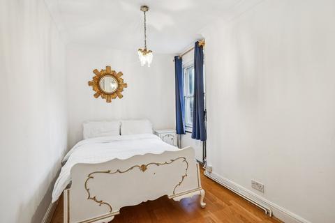 undefined, Lower Sloane Street, Chelsea