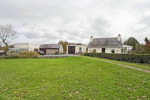 3 bedroom detached house for sale, Penisarwaun, Caernarfon, Gwynedd, LL55