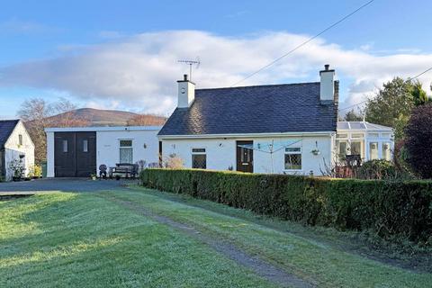 3 bedroom detached house for sale, Penisarwaun, Caernarfon, Gwynedd, LL55