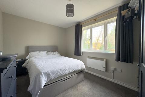 1 bedroom apartment to rent, Ellison Close, Gloucester, GL4
