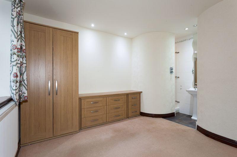 Study/bedroom 4