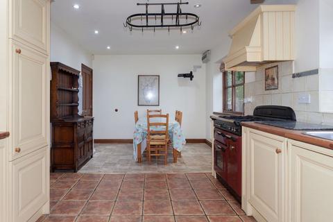 5 bedroom detached house for sale, Halls Road, Biddulph