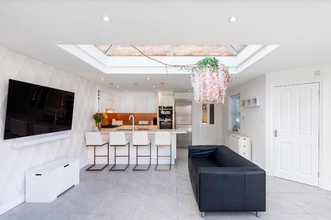undefined, Lambourn Drive, Bushmead, Luton, Bedfordshire, LU2 7GQ