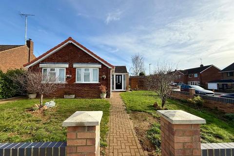 4 bedroom detached bungalow for sale, Ailsworth Road, Limbury Mead, Luton, Beds, LU3 2UG